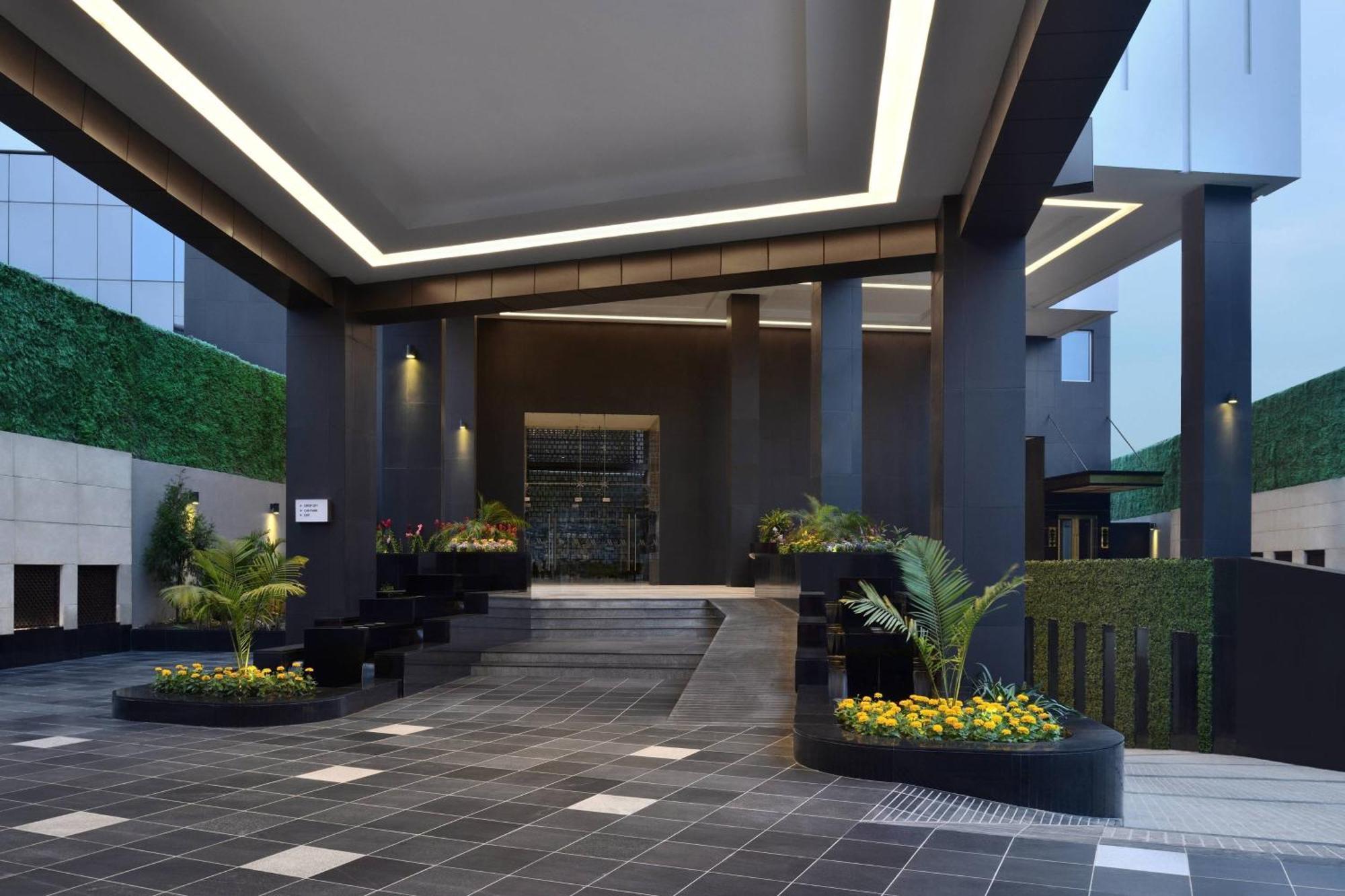 Kathmandu Marriott Hotel Exterior foto
