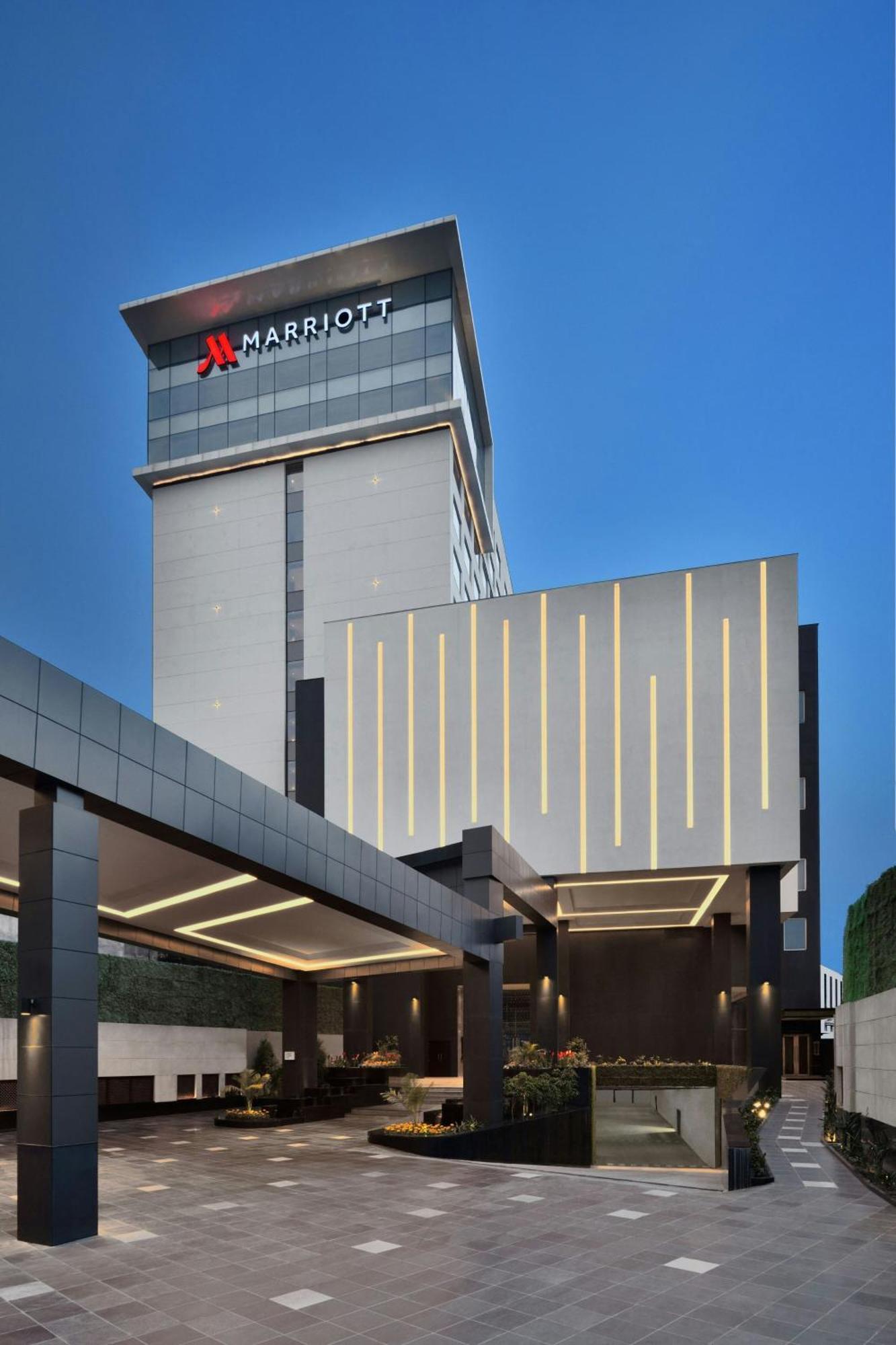 Kathmandu Marriott Hotel Exterior foto
